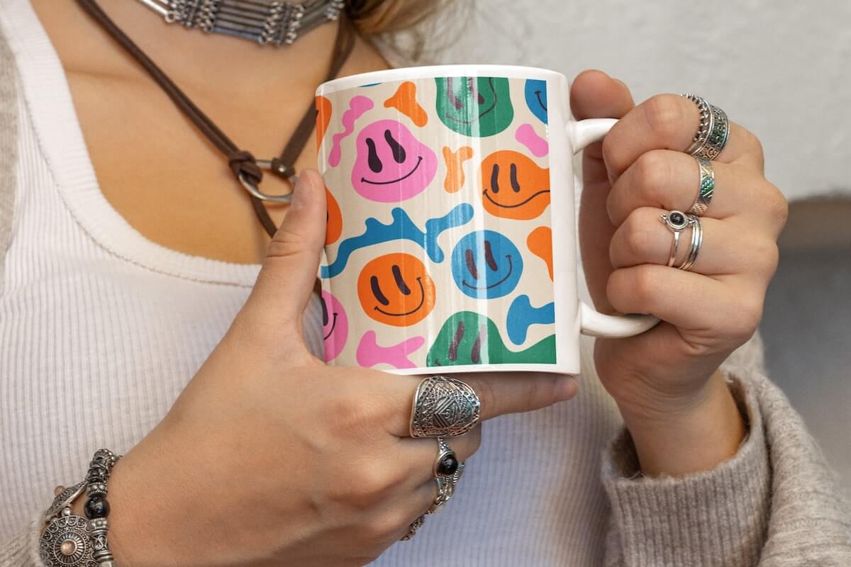 Custom Mugs hero Custom Mugs 1